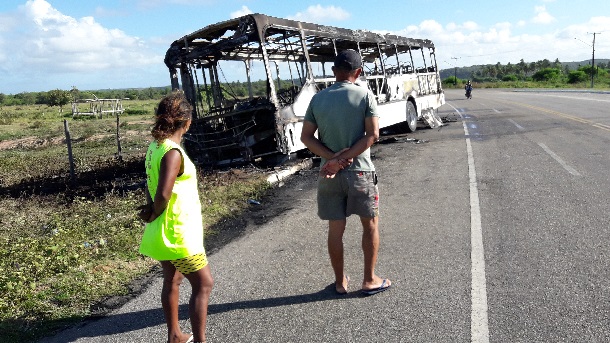 Advogado acusado de espancar a ex-esposa após ser preso é transferido para Presídio Militar