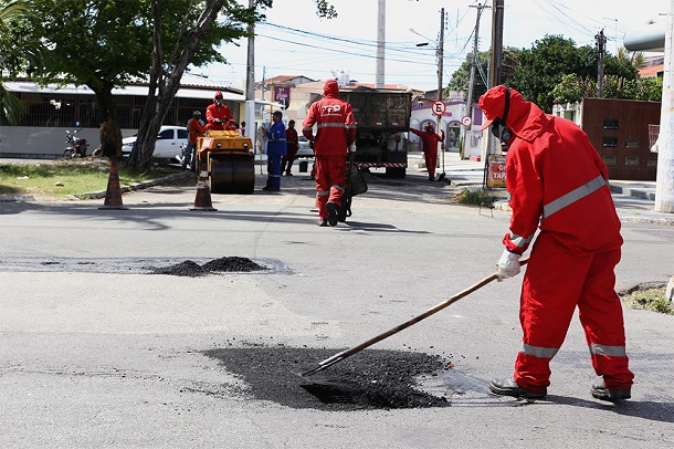 Prefeitura de Aracaju continua com ações de recapeamento na cidade