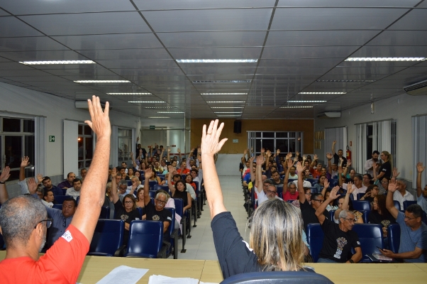 Bancários aprovam proposta da Fenaban, da Caixa BB e BNB