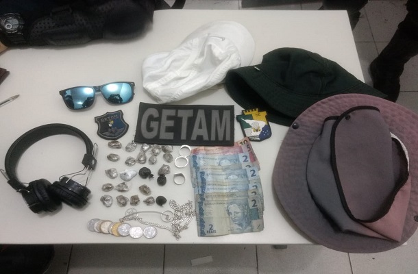 Dupla é presa por tráfico no Conjunto Augusto Franco