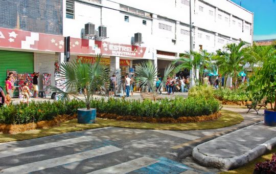 Rua do centro terá espaço exclusivo para pedestres e ciclistas no da mundial sem carro