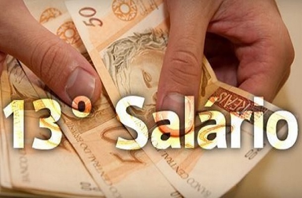 13º salário deve injetar  R$ 1,6 bilhão na economia de Sergipe
