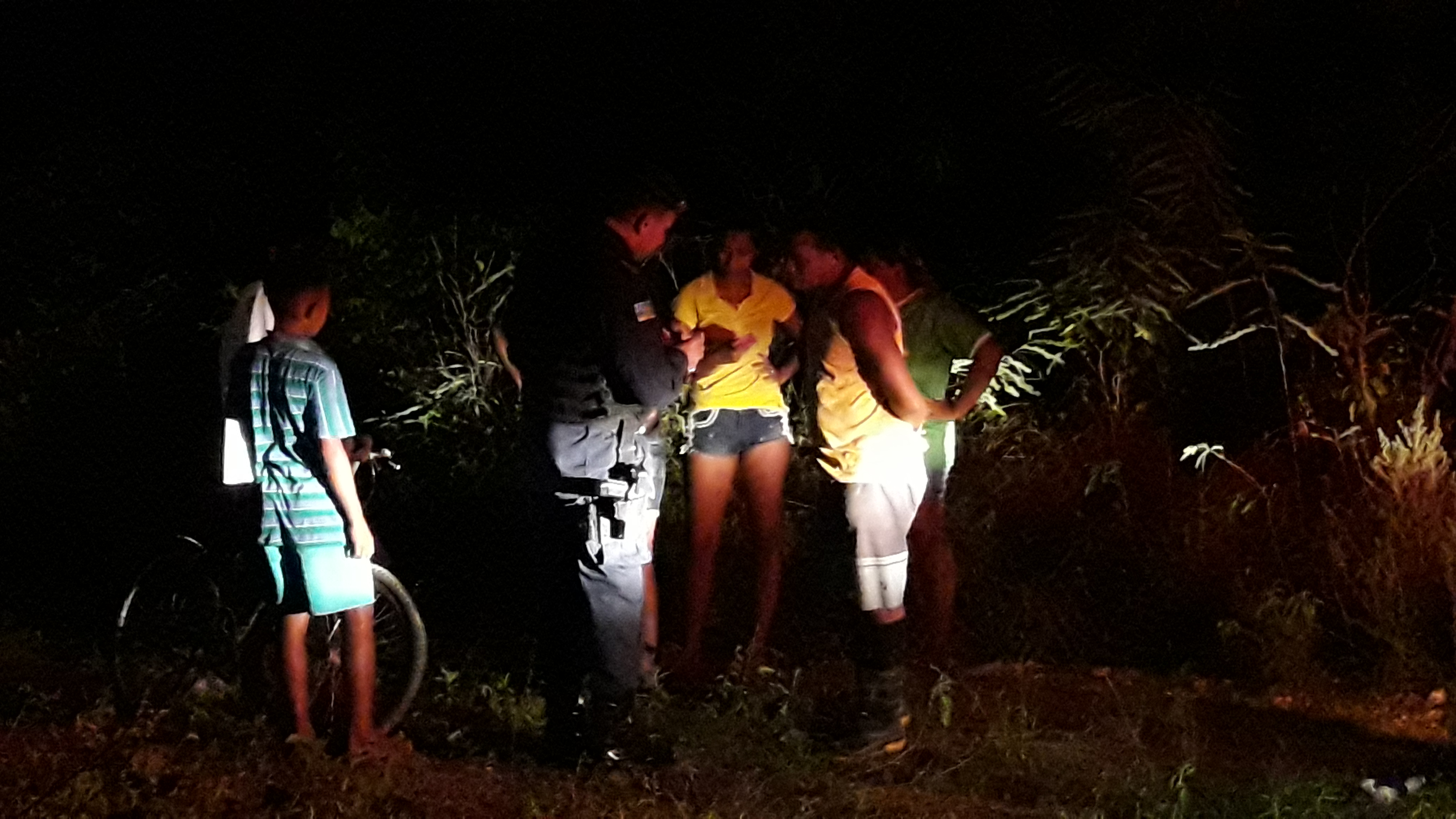 Criança é raptada de dentro de mangue por homens com facões em Aracaju