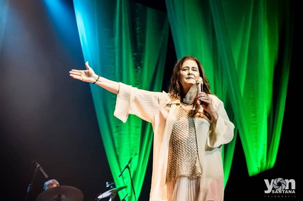 Cantora Joana fará show em Aracaju para comemorar os seus 39 anos da carreira