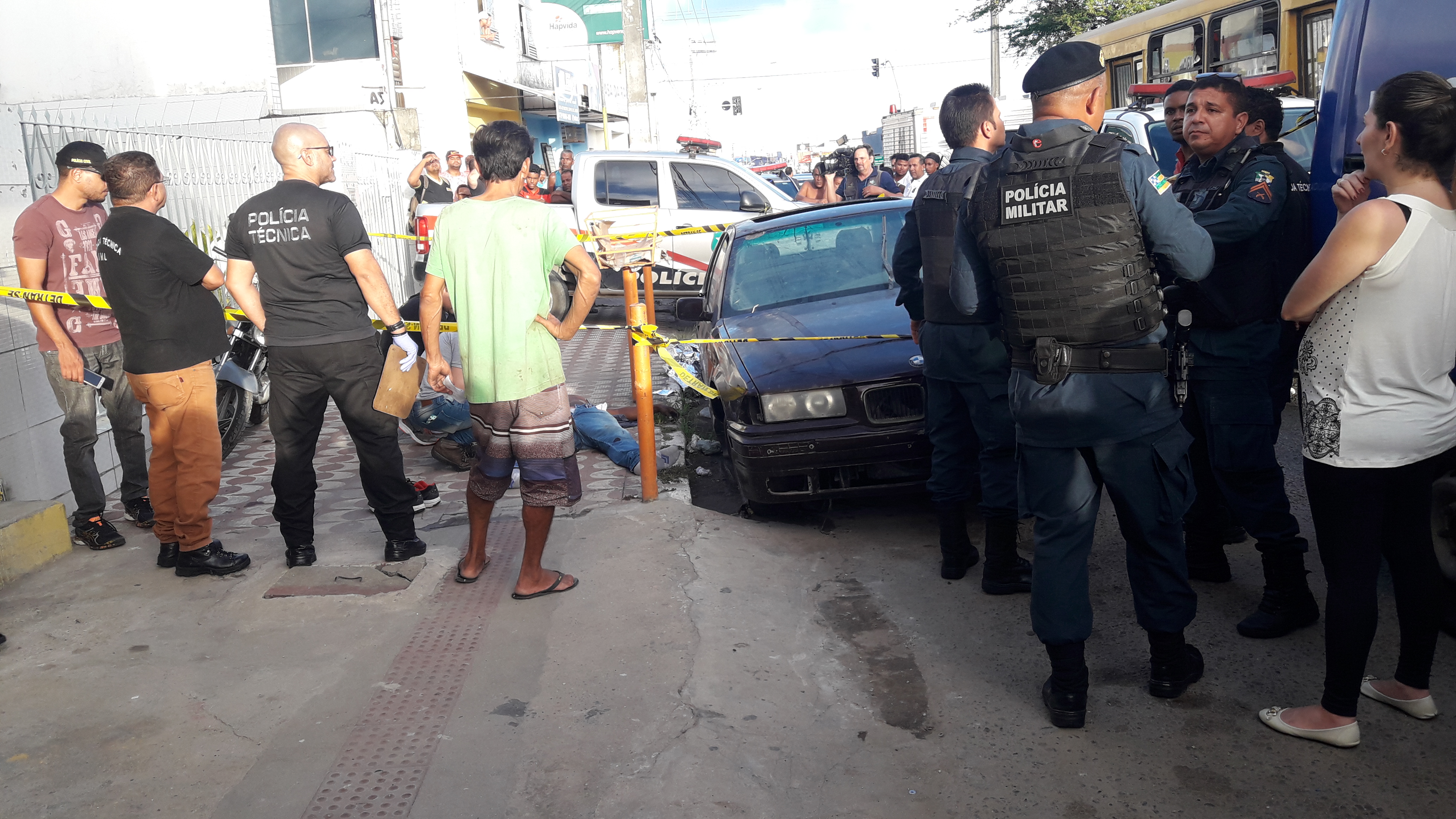 Micro empresário é executado a tiros na porta da loja no Bairro América em Aracaju