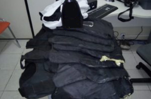 Polícia apreende sete placas de coletes balísticos no Santa Maria