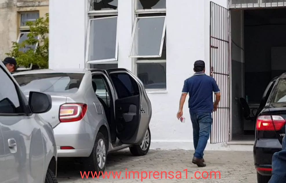 Prefeito Valmir Monteiro e Igor Ribeiro são levados para PRESMIL de Sergipe