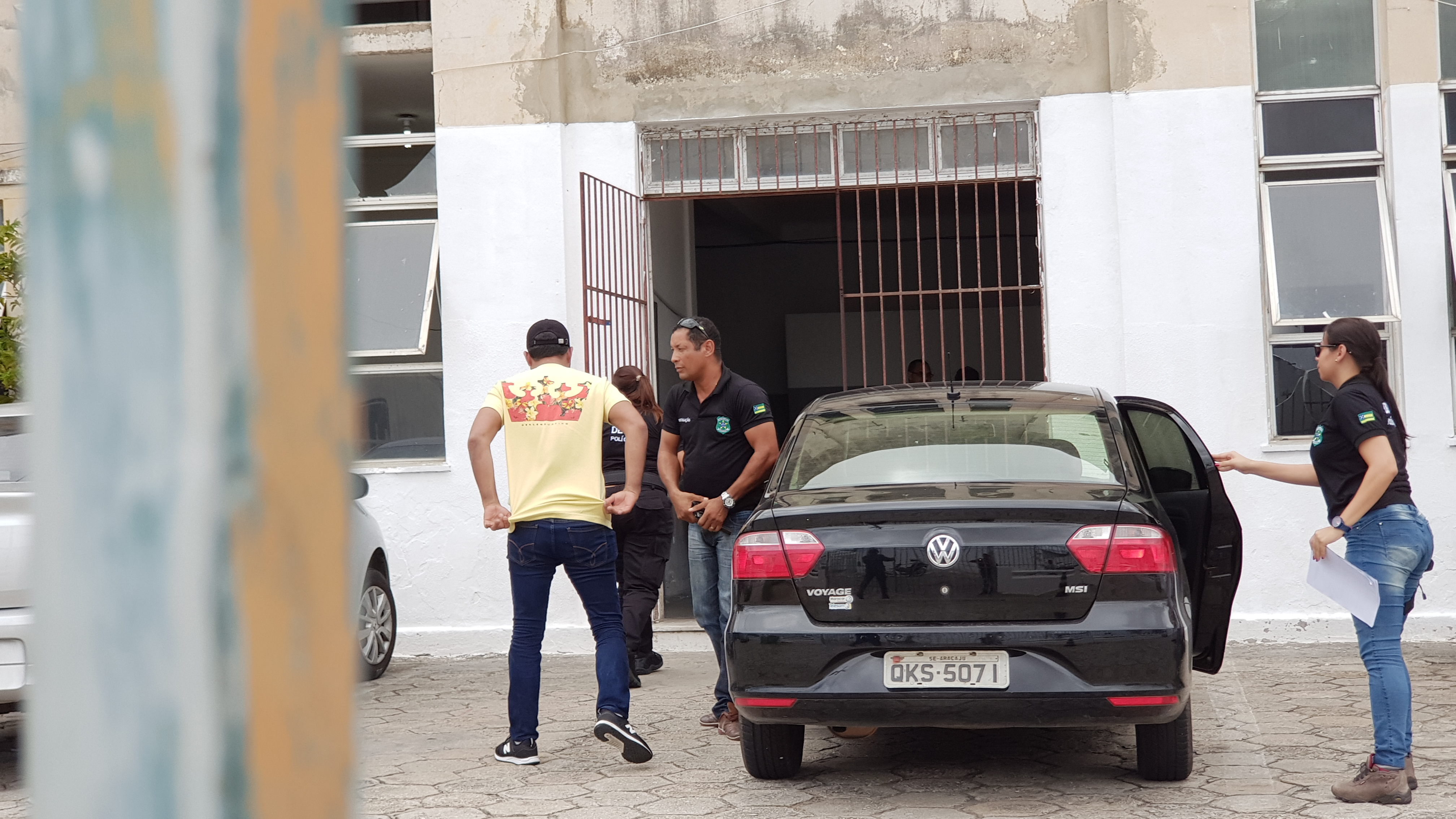 Prefeito Valmir Monteiro e Igor Ribeiro são levados para PRESMIL de Sergipe