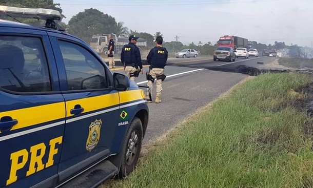 BR 235 é liberada após manifestação de marchantes de Itabaiana