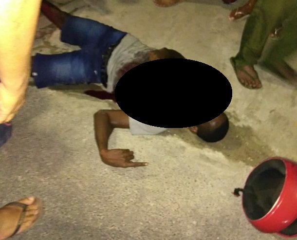 Homem é assassinado à tiros na Avenida Visconde Maracaju na capital Sergipana
