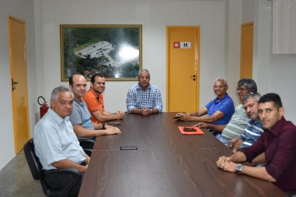 Prefeito de Socorro se reúne com a nova diretoria do Socorrense