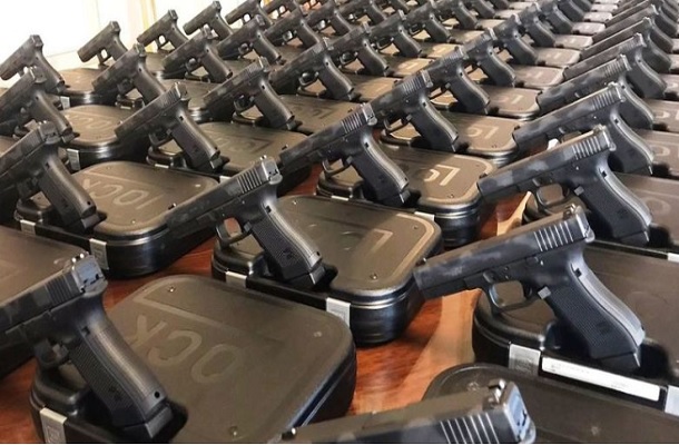 Estado vai comprar 400 pistolas Glock para as Polícias Civil e Militar