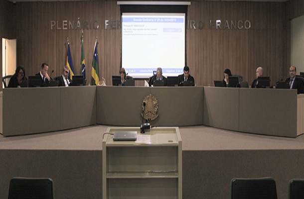 TRE-SE nega embargos de declaração do deputado federal José Valdevan e aplica multa de mil reais