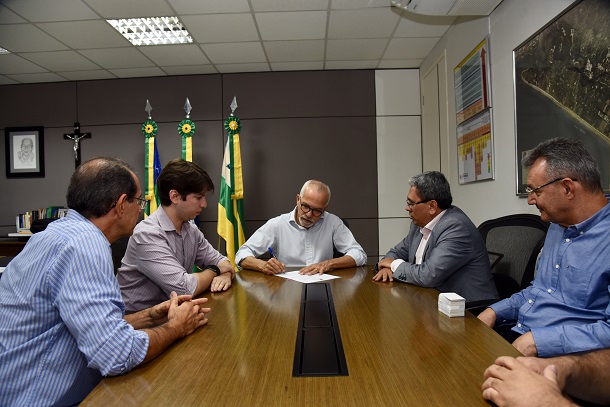 Depois de 20 anos prefeitura de Aracaju fará concurso público para auditor de tributos
