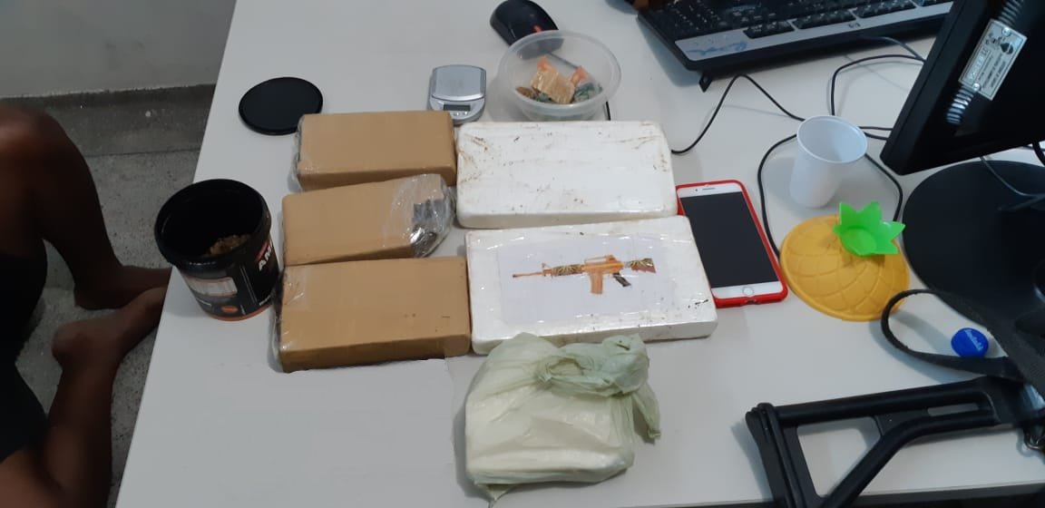 Cinco pessoas são presas por tráfico de drogas em Nossa Senhora do Socorro