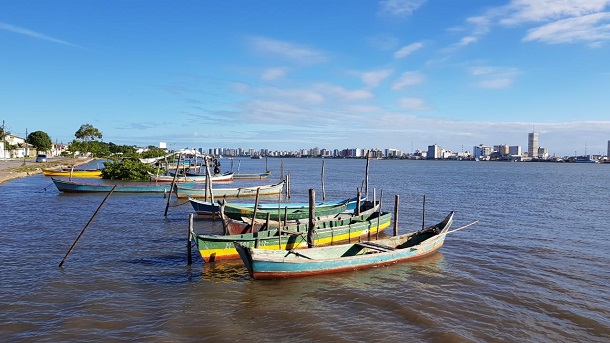 E qual de vós poderá, com todos os seus cuidados, acrescentar um côvado à sua estatura?