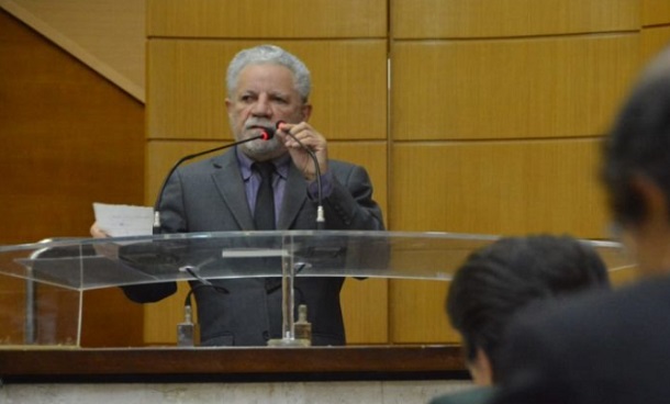 Deputado Gualberto critica medida provisória sobre jornada de trabalho