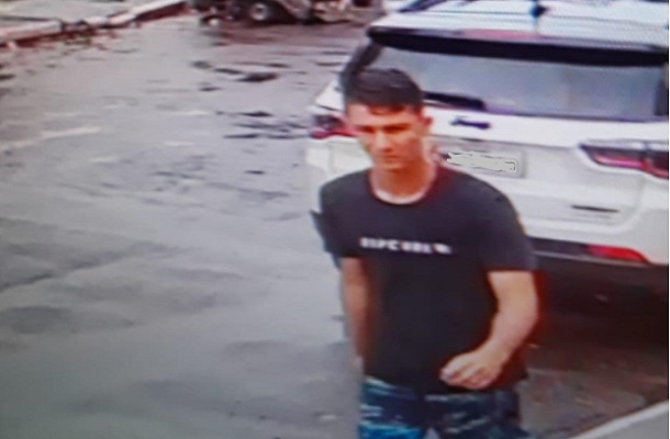 Polícia divulga imagem para identificar suspeito de roubo de carro no Jardins