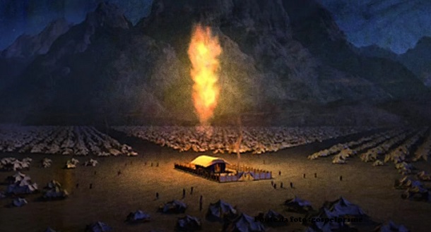 E o Senhor ia adiante deles, de dia numa coluna de nuvem para os guiar pelo caminho…