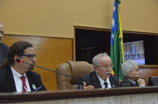 Deputados debatem sobre agravamento da crise devido fechamento do escritório da Petrobras em Sergipe