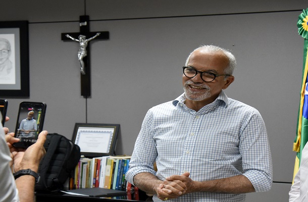 Prefeitura paga salários de setembro no dia 30