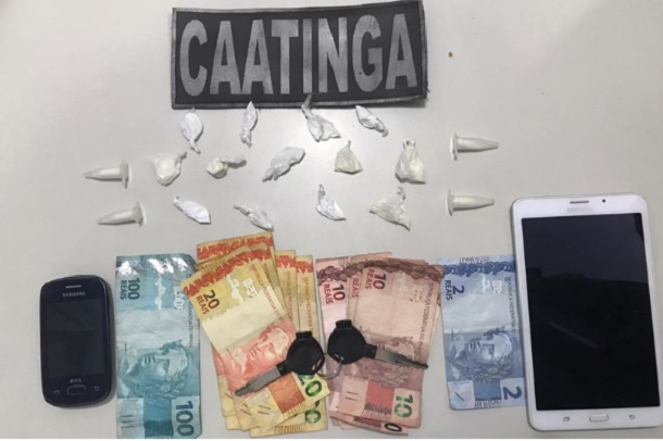 Polícia da Caatinga prende dois suspeitos de tráfico de drogas em Nossa Senhora da Glória