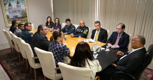 Aplicação da audiência de custódia de presos em Sergipe é tema de reunião no TJ