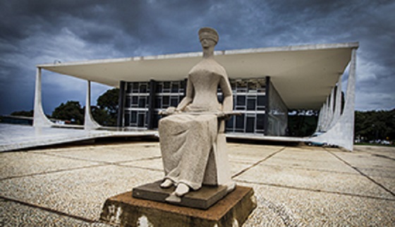 Tarifa de Cheque Especial é questionada por partido