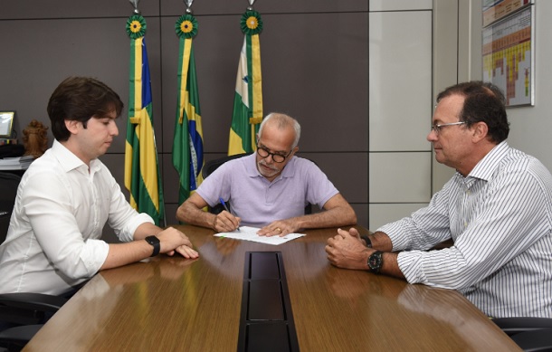 Prefeito Edvaldo Nogueira decreta ponto facultativo nos dias de Carnaval em Aracaju