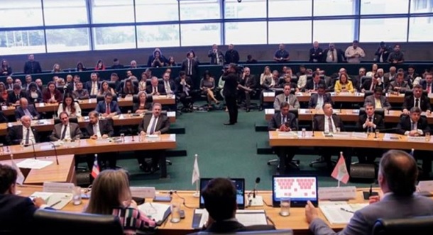 Quatro parlamentares de Sergipe tomam posse na diretoria da Unale