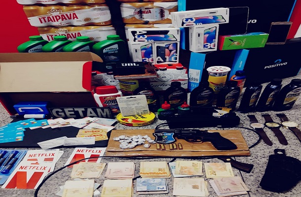 Policiais do Getam prendem cinco suspeitos por clonagem de cartões