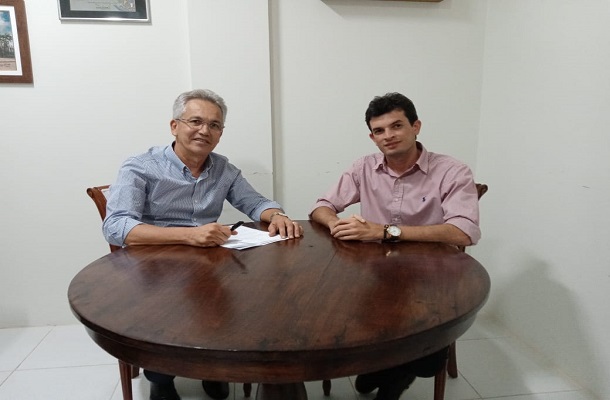 Câmara de São Cristóvão vai devolver R$ 275 mil para reforma de praças