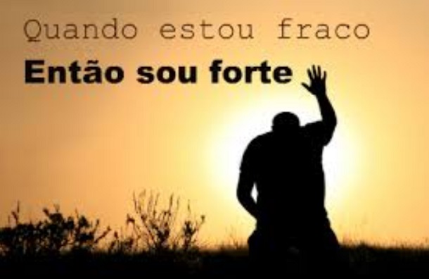 Por isso sinto prazer nas fraquezas, nas injúrias, nas necessidades…