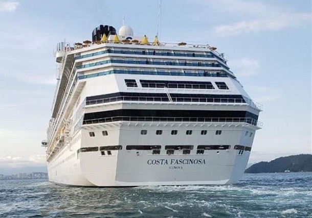 Mais tripulantes do navio Costa Fascinosa são desembarcados com suspeita de COVID-19