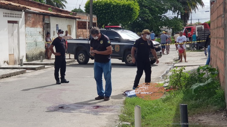 Jovem é assassinado a tiros no Loteamento Marivan na Barra dos Coqueiros
