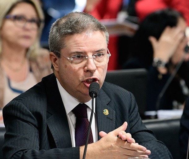 Anastasia apresenta substitutivo à PEC do Orçamento de Guerra