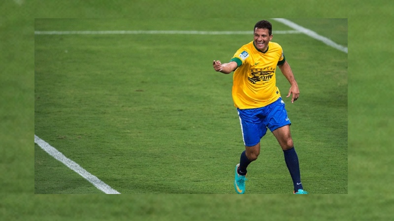 Ex-jogador Washington “Coração Valente” fala sobre carreira e sucesso para estudantes