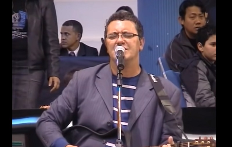Não temas, Deus está contigo. Click aqui e ouça essa mensagem