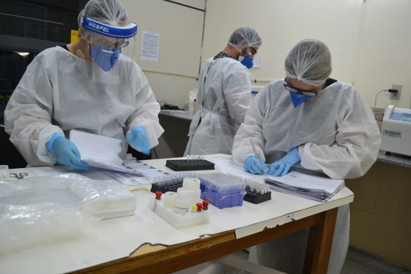 Saúde compra kits para o Lacen e firma parceria com Fiocruz para ampliar análises do coronavírus