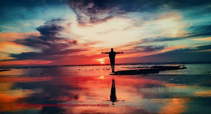 O que oprime o pobre insulta àquele que o criou, mas o que se compadece do necessitado o honra.