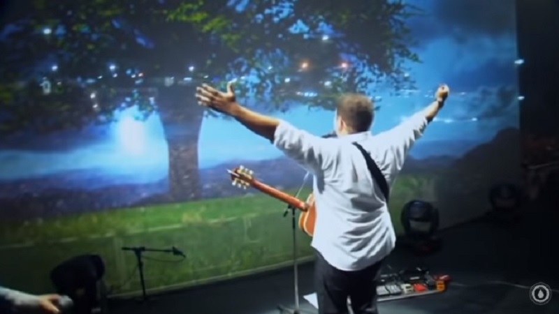 DEUS  tem uma nova história para você !