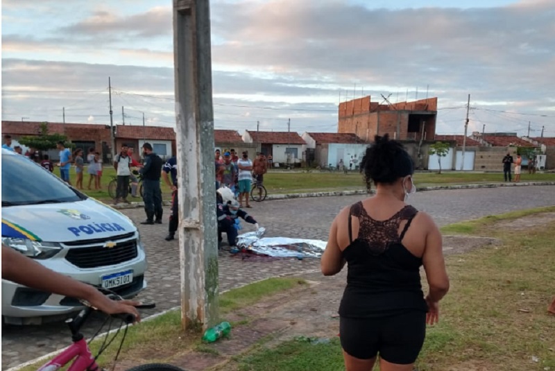 Adolescente é assassinado a tiros no Porto Dantas em Aracaju