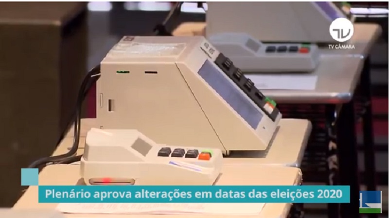 Câmara aprova adiamento das eleições municipais para novembro