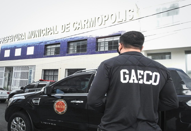 Gaeco investiga fraudes em licitações em Carmópolis. Prefeito é afastado