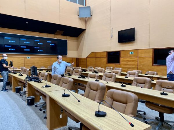 Alese se prepara para retomada de sessões presenciais