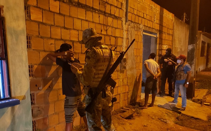 Polícia fecha casa de exploração sexual em Ribeirópolis e uma pessoa é presa