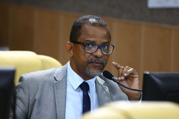 O Vereador Professor Bittencourt é contra retorno das aulas presenciais