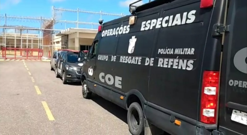 Detentos do COMPAJAF fazem rebelião com reféns por causa de transferências