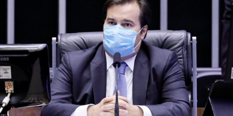 O presidente da Câmara dos Deputados, Rodrigo Maia quer acelerar projeto sobre fake news