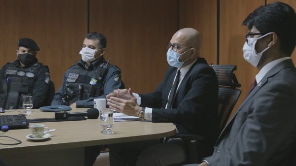 Coletiva, negociadores explicam ocorrência com reféns e dizem que vidas foram preservadas